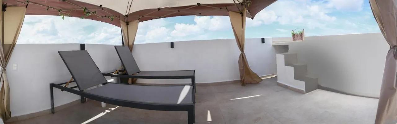 Cómodo Cuarto, Jacuzzi Rooftop, AC Cancún