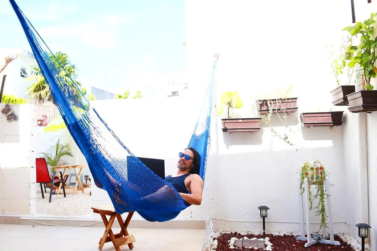 Cómodo Cuarto, Jacuzzi Rooftop, AC Cancún 0*,
