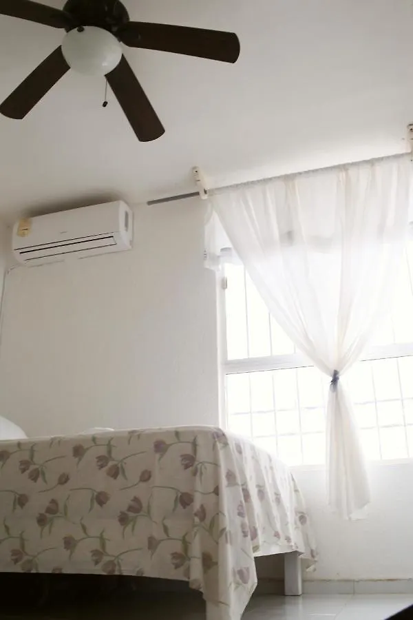 Comodo Cuarto, Jacuzzi Rooftop, Ac Cancun